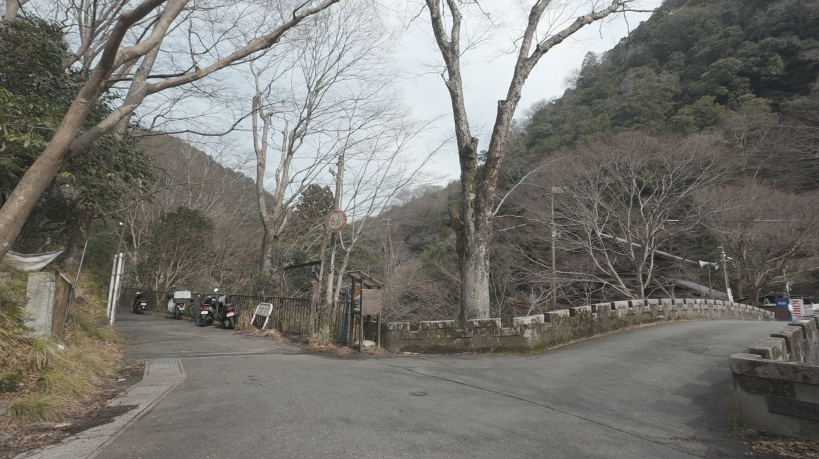 バイク駐車場